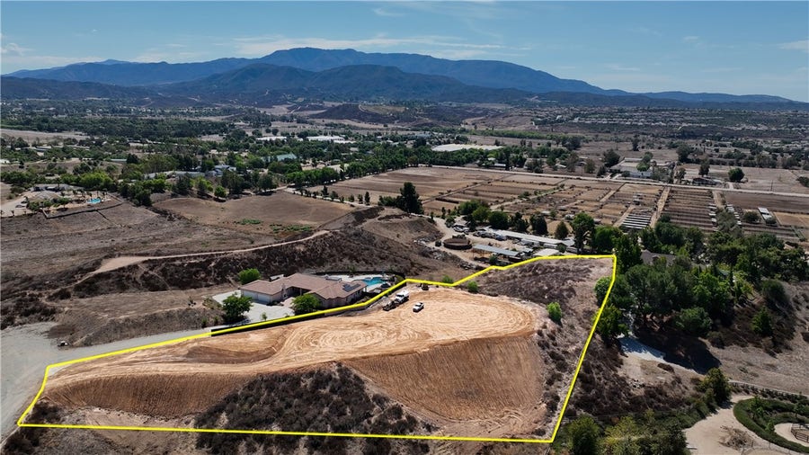 Property photo for 42875 Lindsay Circle, Temecula, CA