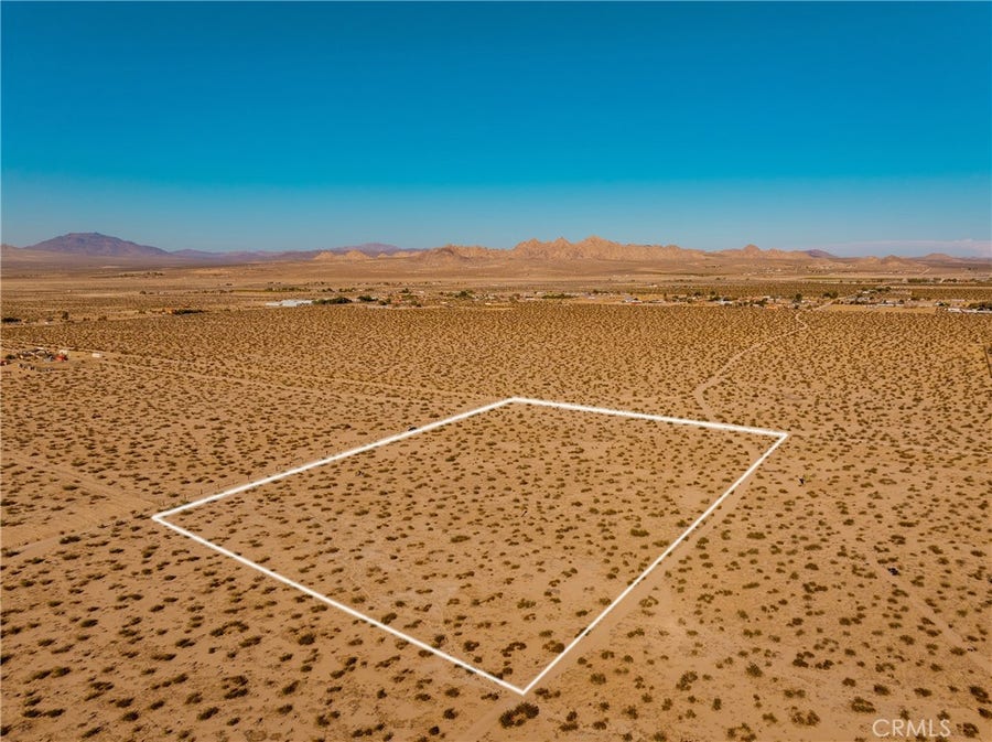 Property photo for 2 Fairlane Rd, Lucerne Valley, CA