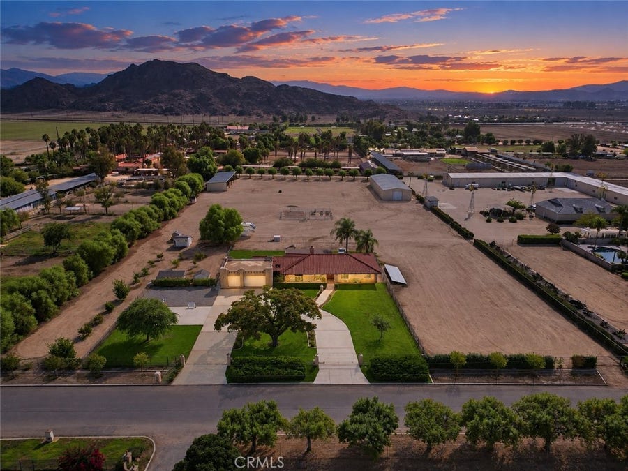 Property photo for 25124 Los Rancherias, Hemet, CA