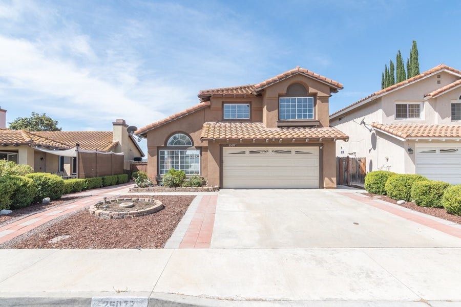 Property photo for 25077 Via Las Lomas, Murrieta, CA
