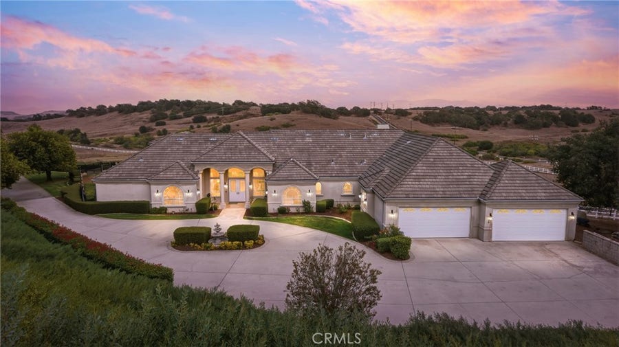 Property photo for 41653 Oak Trail Court, Murrieta, CA