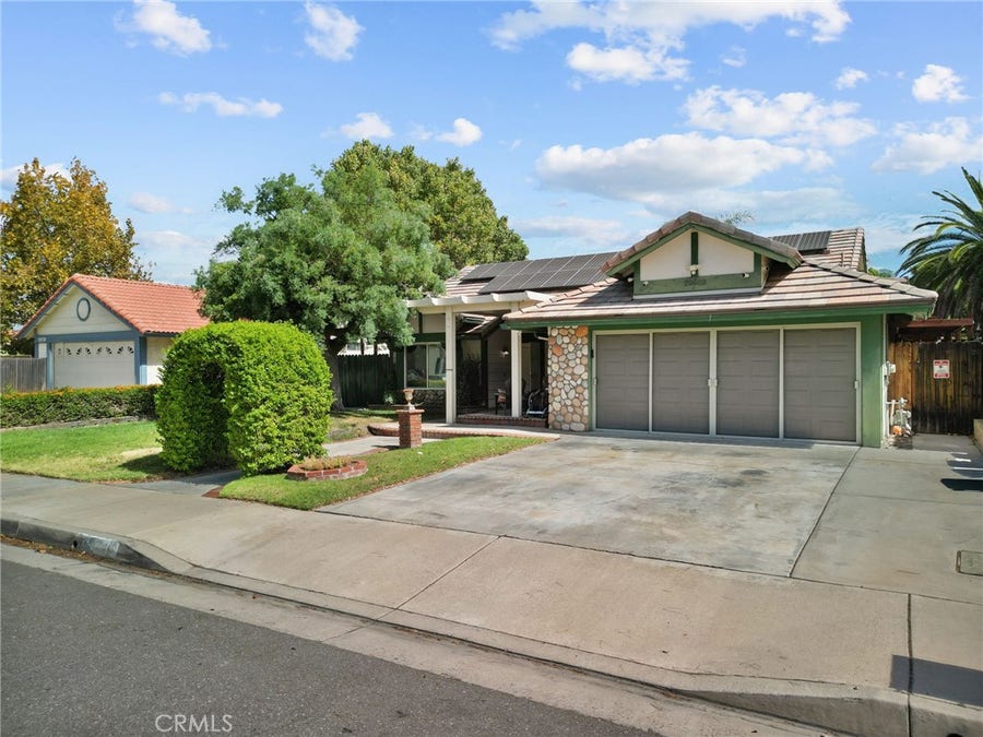 Property photo for 29688 Via Naravilla, Sun City, CA