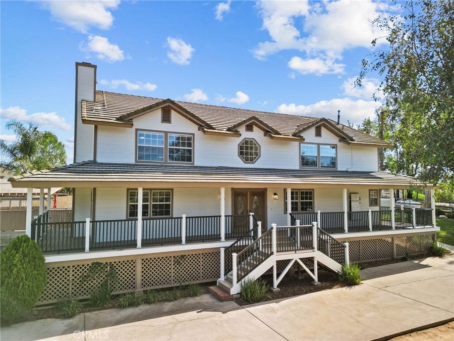 Property photo for 41900 Green Tree, Temecula, CA