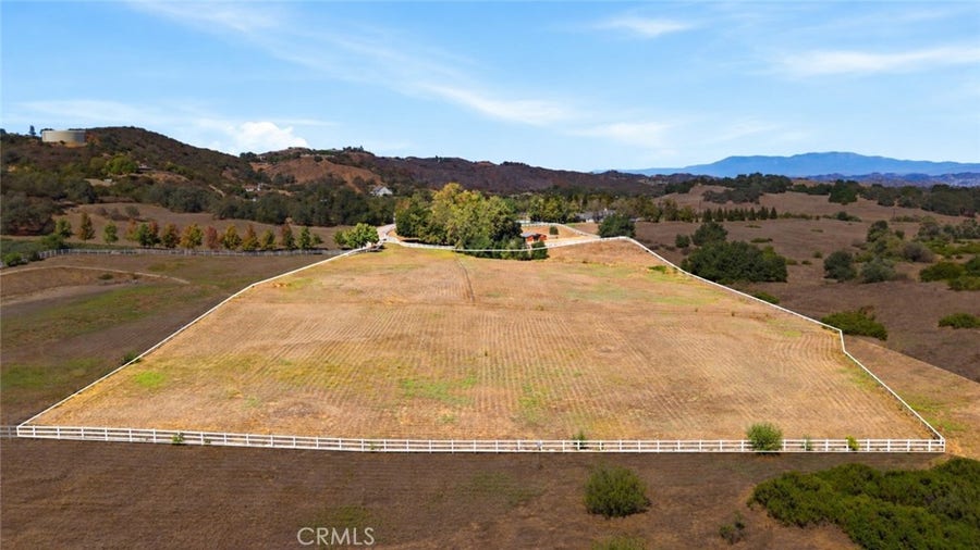 Property photo for 8 Oak Trail Court, Murrieta, CA