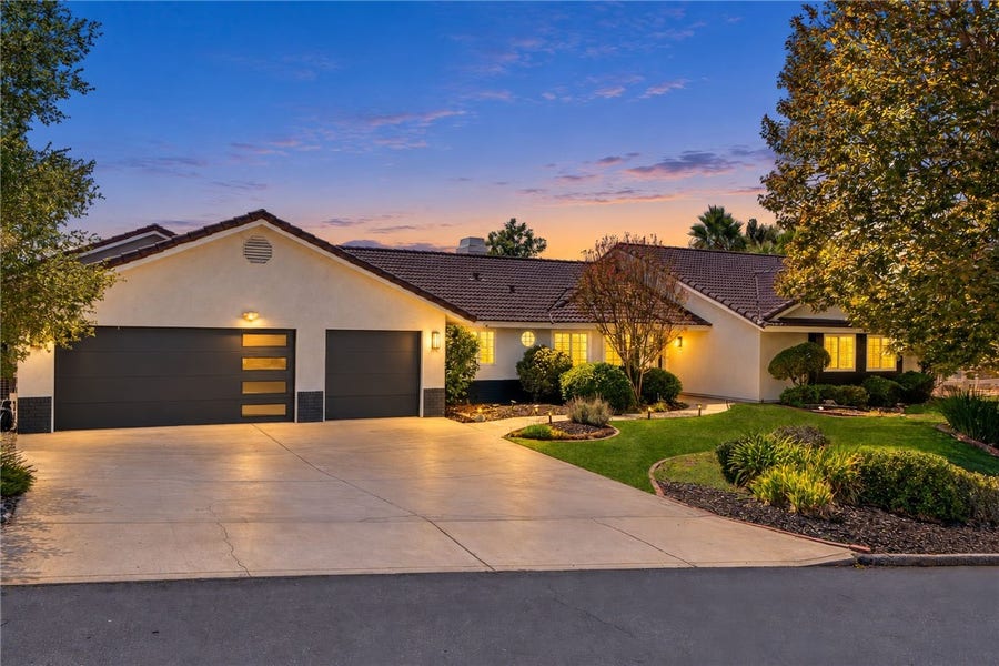 Property photo for 30357 San Pasqual Road, Temecula, CA