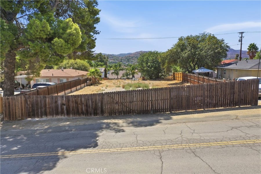 Property photo for 44 Vista Way, Menifee, CA