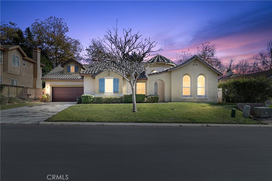 Property photo for 1031 Inverlochy Drive, Fallbrook, CA