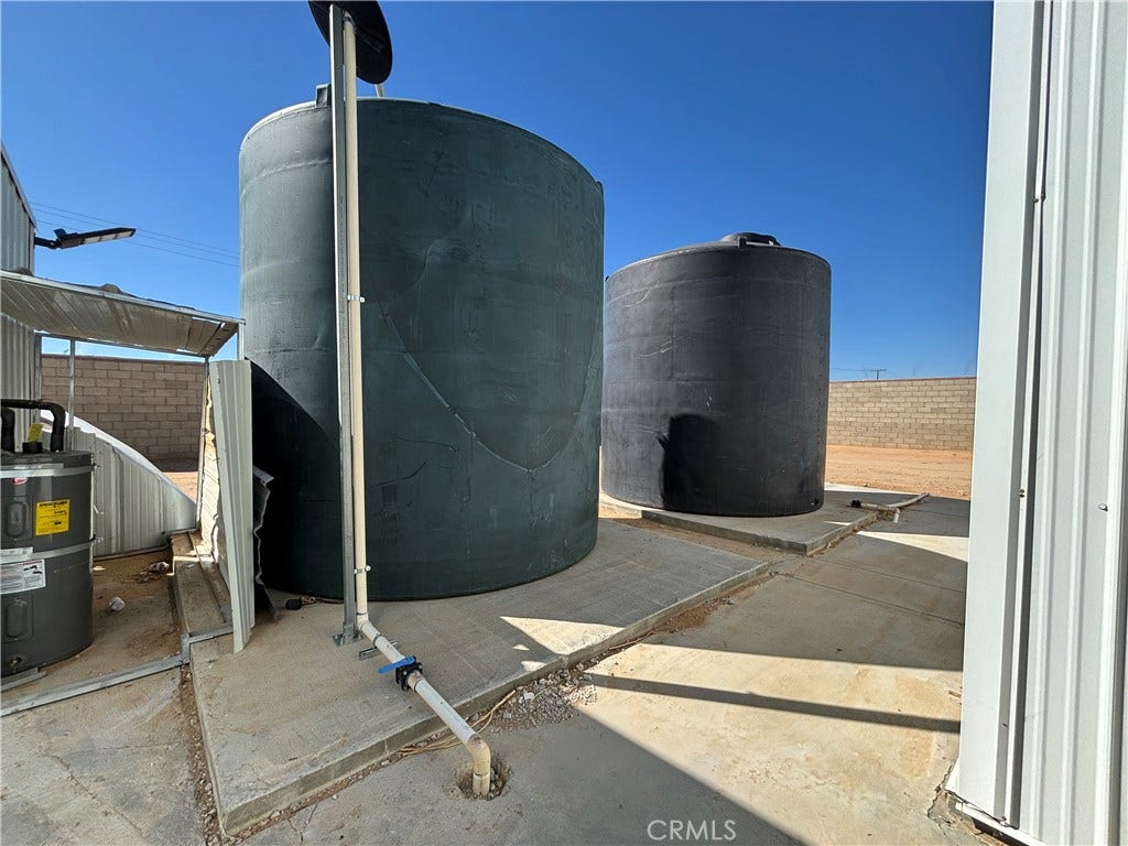 21001 Maverick Street, Mojave, CA 93501 21001 Maverick Street, Mojave, CA 93501