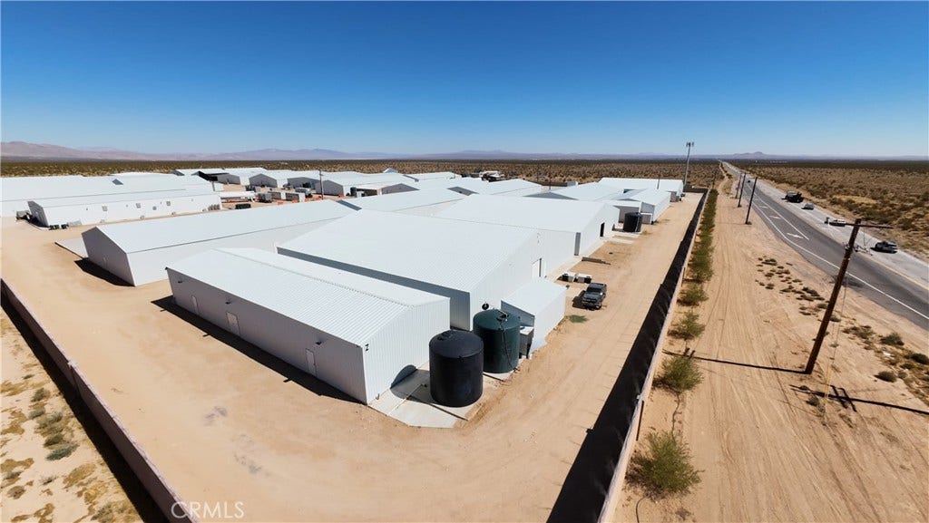 21001 Maverick Street, Mojave, CA 93501 21001 Maverick Street, Mojave, CA 93501
