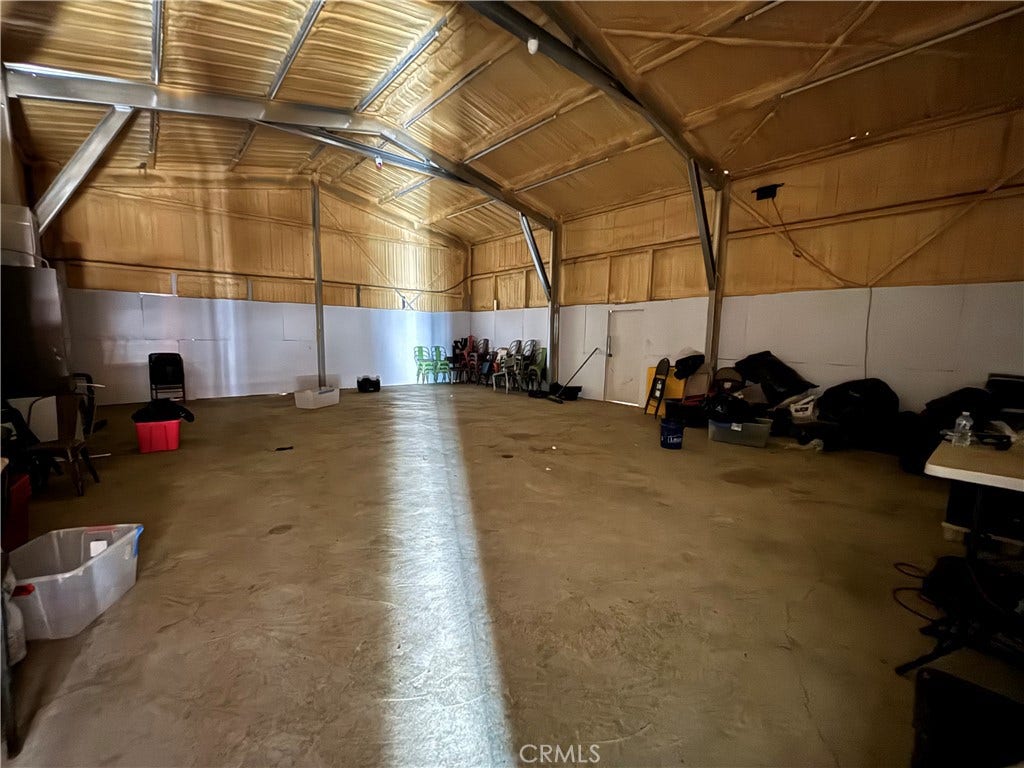 21001 Maverick Street, Mojave, CA 93501 21001 Maverick Street, Mojave, CA 93501