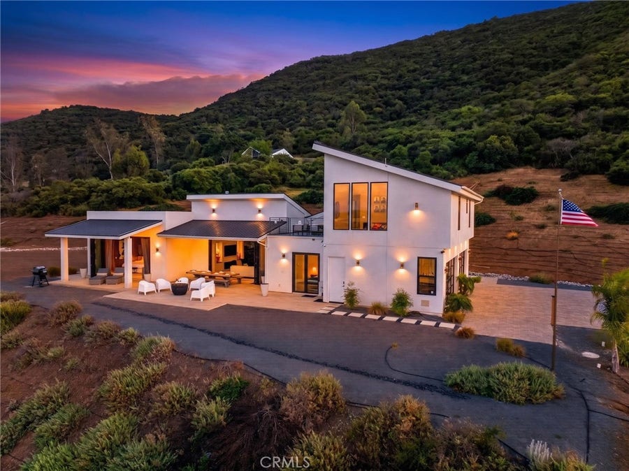 Property photo for 42950 Ivy Street, Murrieta, CA