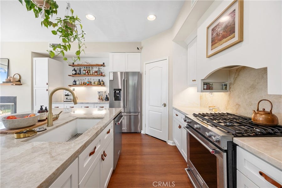 Property photo for 40249 Danbury Court, Temecula, CA