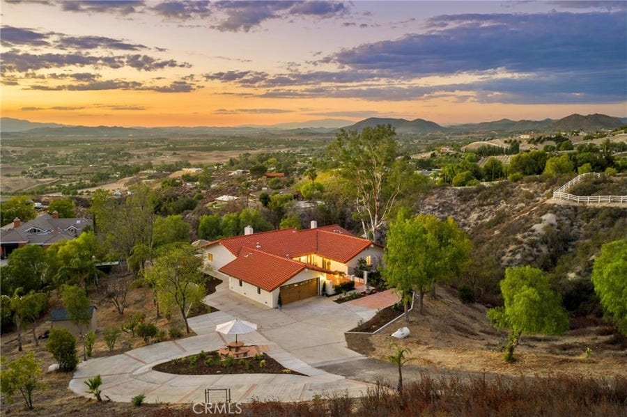 Property photo for 41525 Avenida Ortega, Temecula, CA