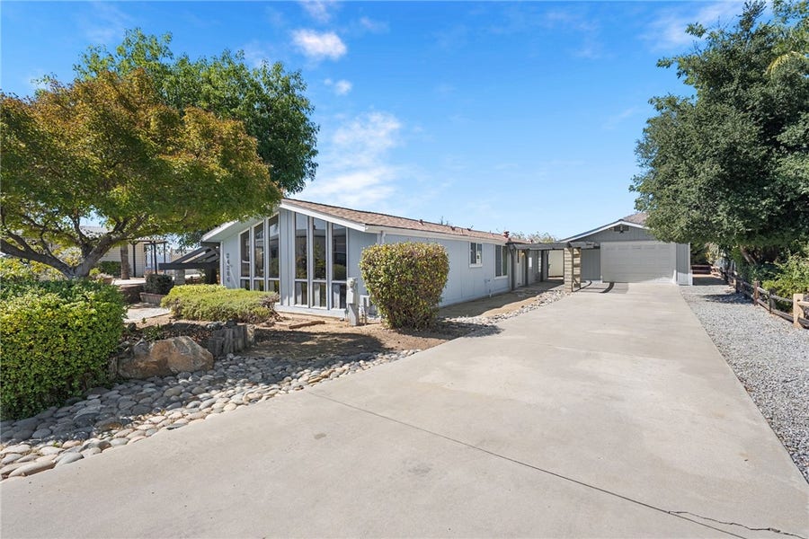 Property photo for 24386 Cornstalk Road, Wildomar, CA