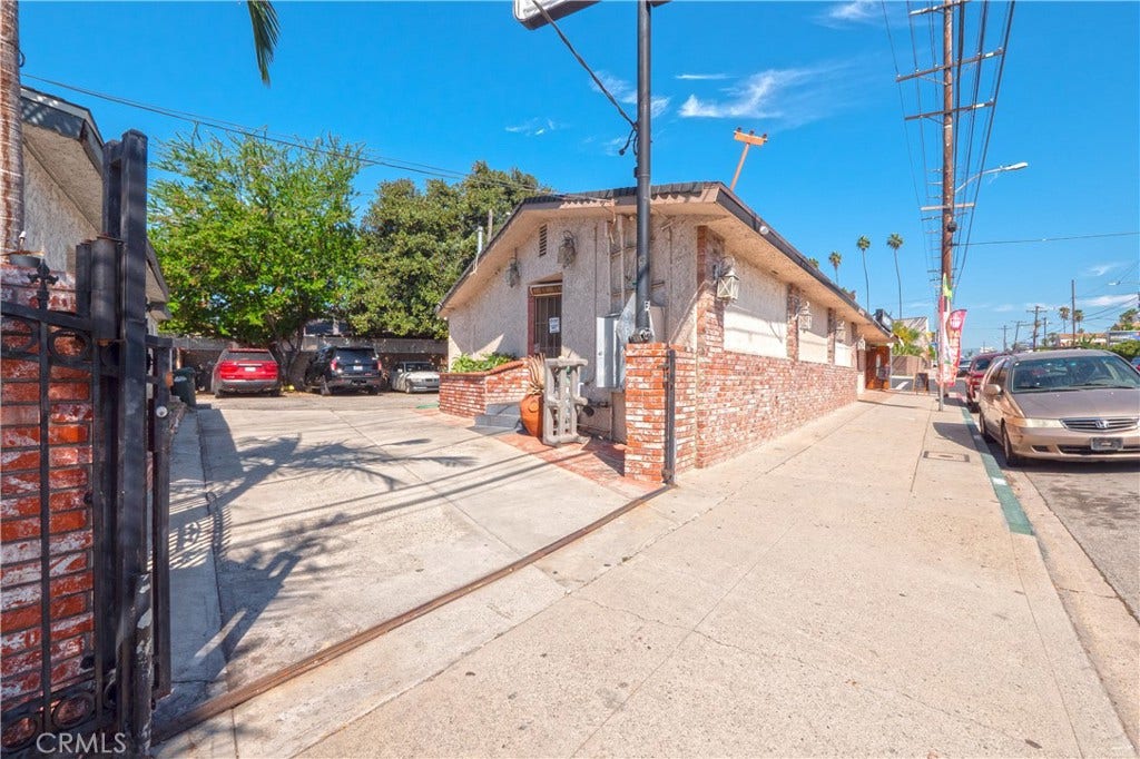 541 S Indiana, Los Angeles, CA 90063 541 S Indiana, Los Angeles, CA 90063