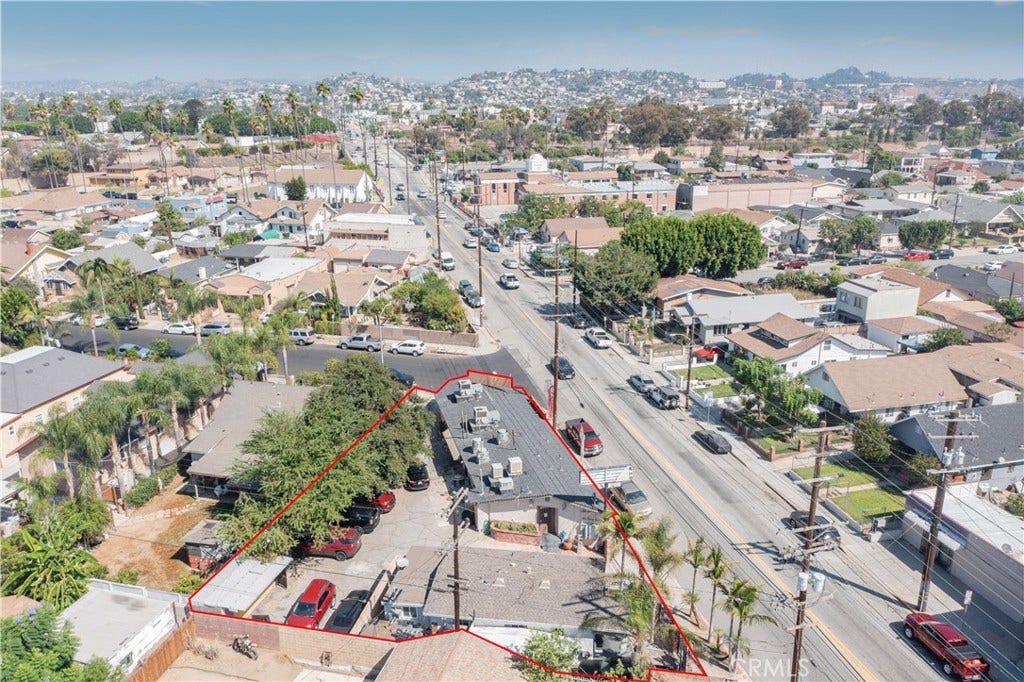 541 S Indiana, Los Angeles, CA 90063 541 S Indiana, Los Angeles, CA 90063