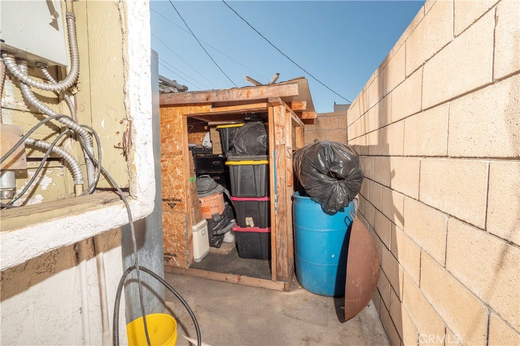 541 S Indiana, Los Angeles, CA 90063 541 S Indiana, Los Angeles, CA 90063