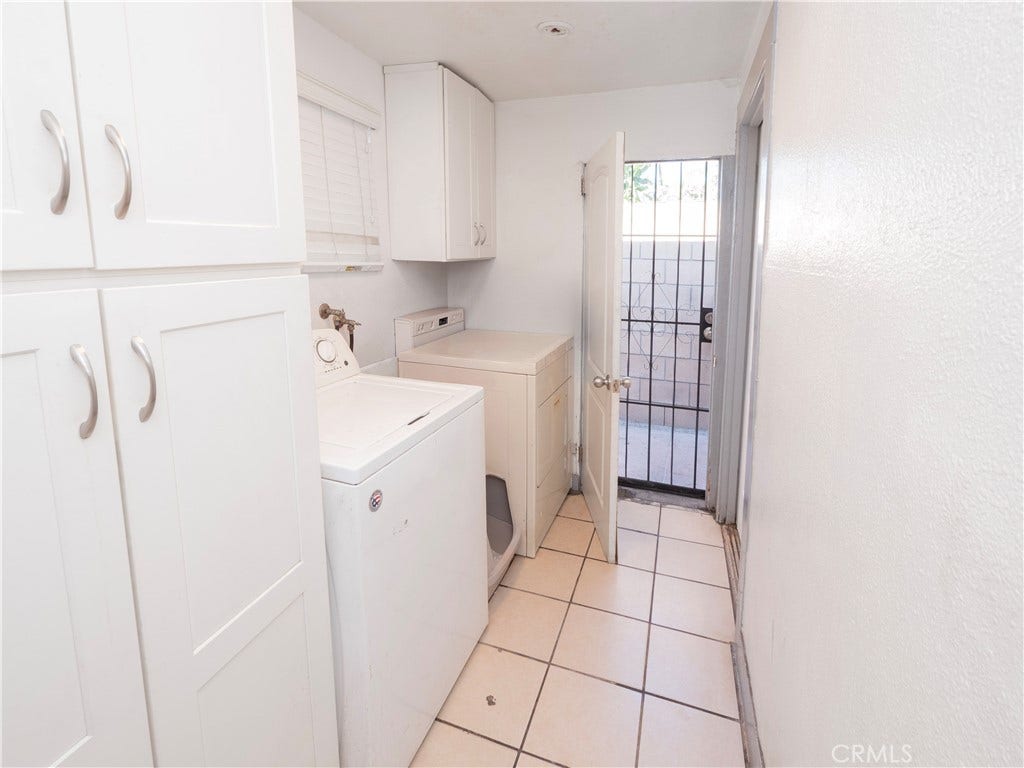 541 S Indiana, Los Angeles, CA 90063 541 S Indiana, Los Angeles, CA 90063