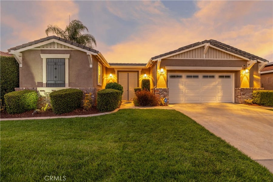 Property photo for 30394 Mirassou Circle, Murrieta, CA