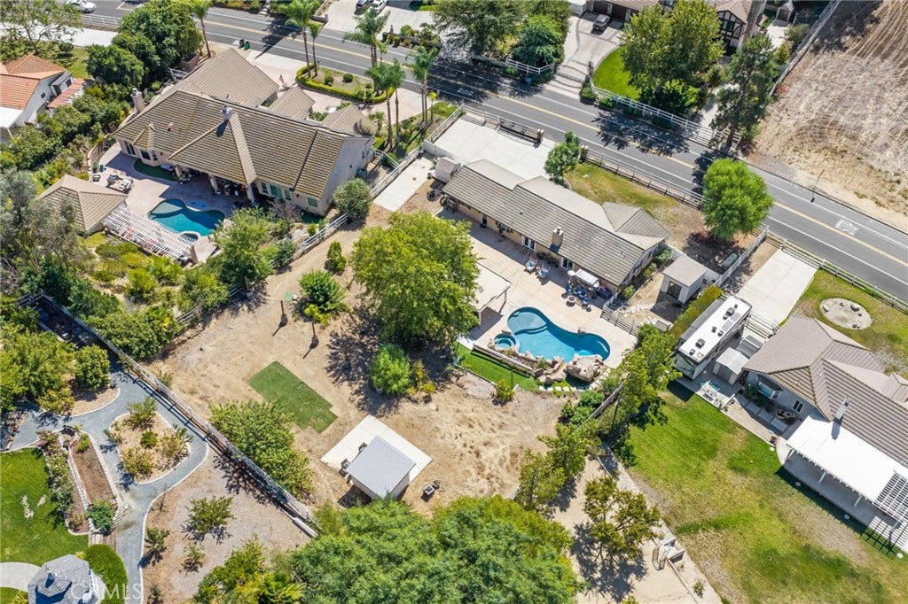 30270 Del Rey Road, Temecula, CA 92591 30270 Del Rey Road, Temecula, CA 92591