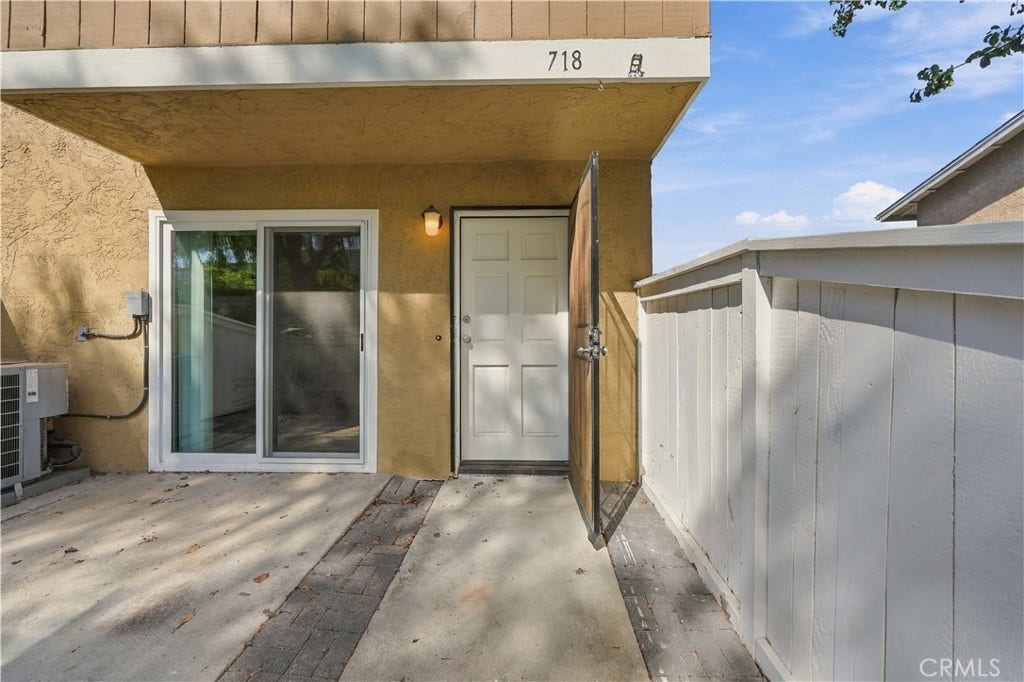 718 Buena Tierra Way, #179, Oceanside, CA 92057 Front Entrance