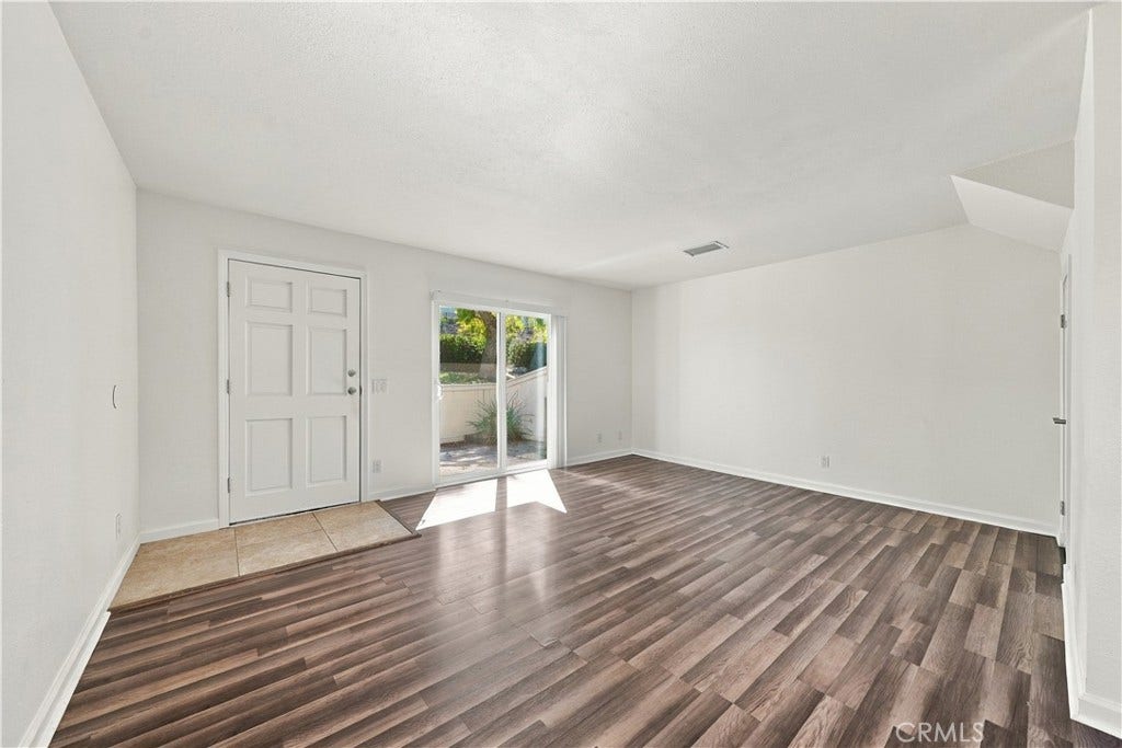 718 Buena Tierra Way, #179, Oceanside, CA 92057 Living Room