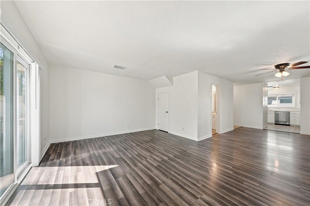 718 Buena Tierra Way, #179, Oceanside, CA 92057 Living Room