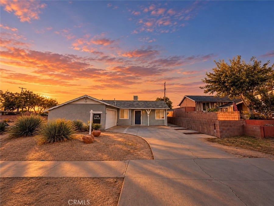 Property photo for 37442 4th st. E, Palmdale, CA