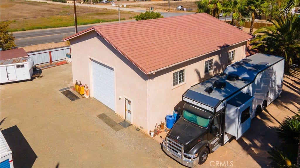 28690 Capano Bay Court, Menifee, CA 92584 Detached Garage