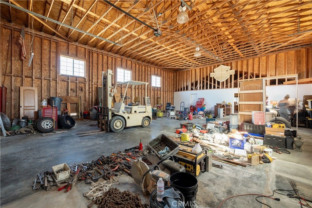 28690 Capano Bay Court, Menifee, CA 92584 2000sft Garage