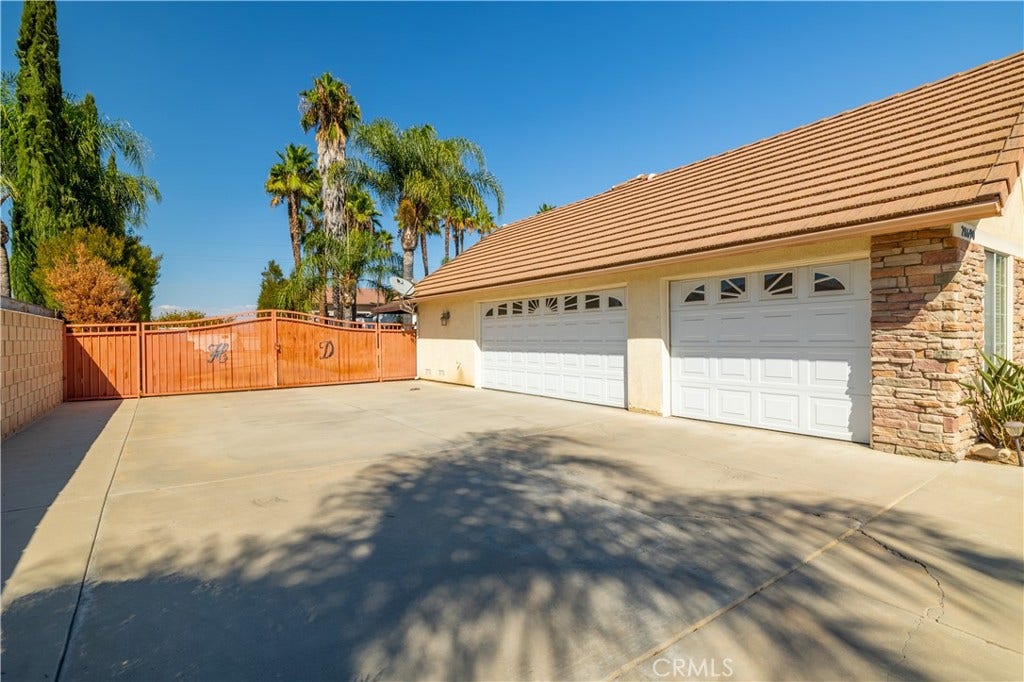 28690 Capano Bay Court, Menifee, CA 92584 3 Car Garage