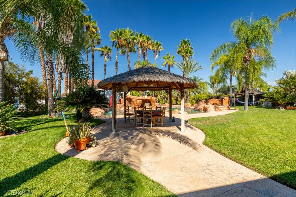28690 Capano Bay Court, Menifee, CA 92584 Gazebo