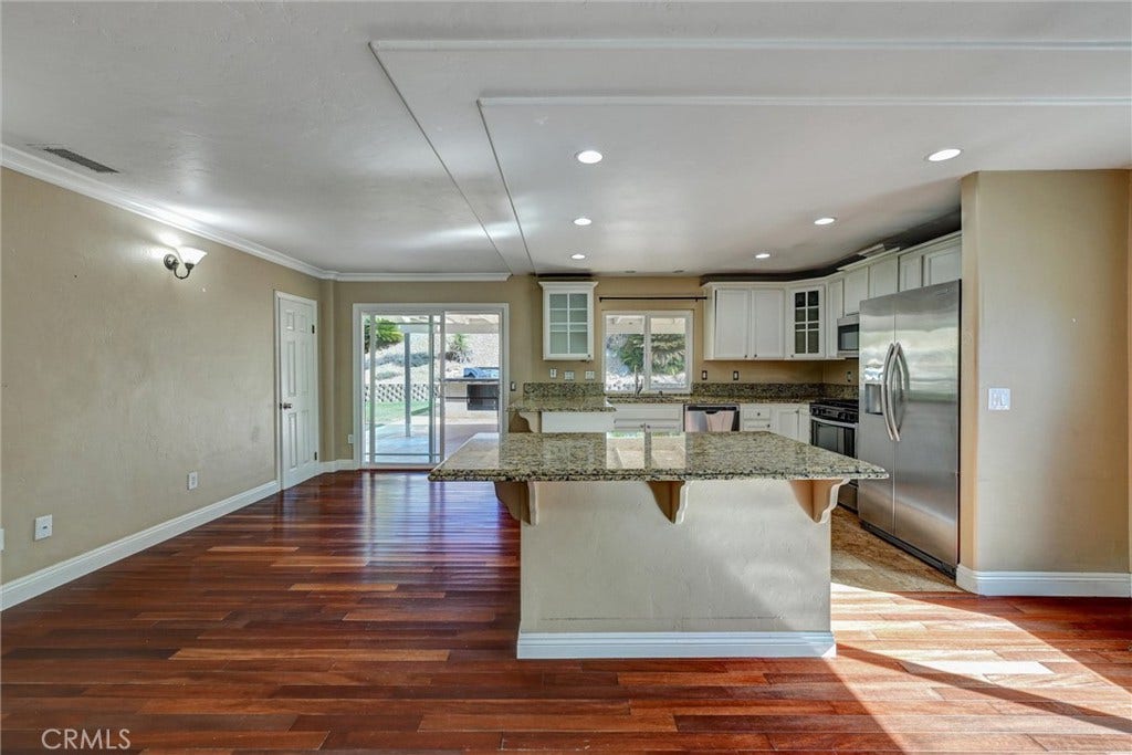 2082 Valley Lake Drive, El Cajon, CA 92020