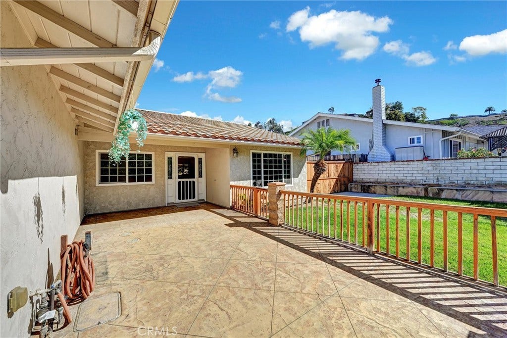2082 Valley Lake Drive, El Cajon, CA 92020