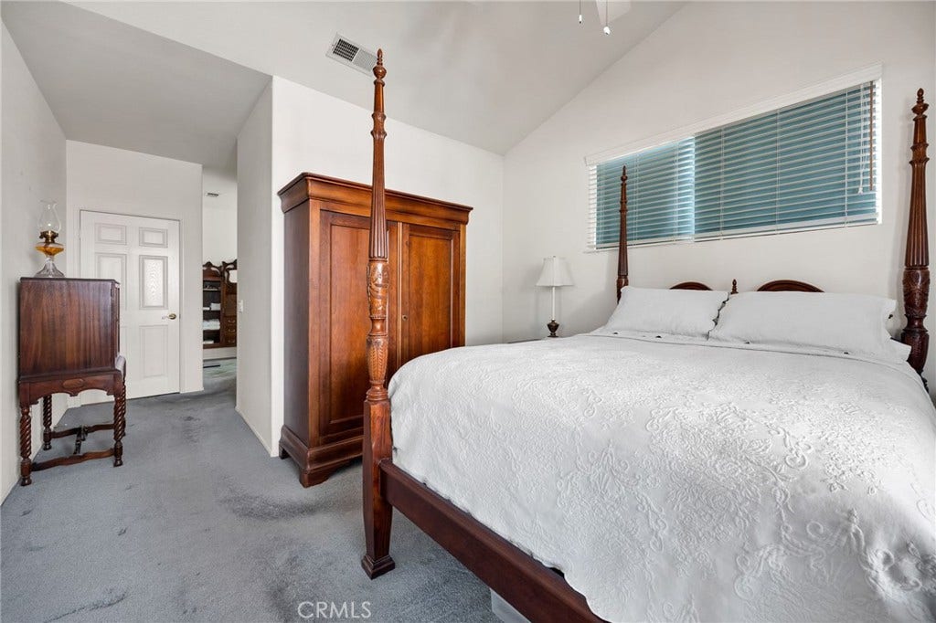 853 Camino De Oro, San Jacinto, CA 92583 main bedroom suite