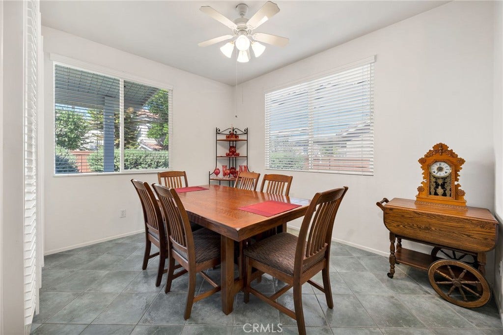 853 Camino De Oro, San Jacinto, CA 92583 dining area