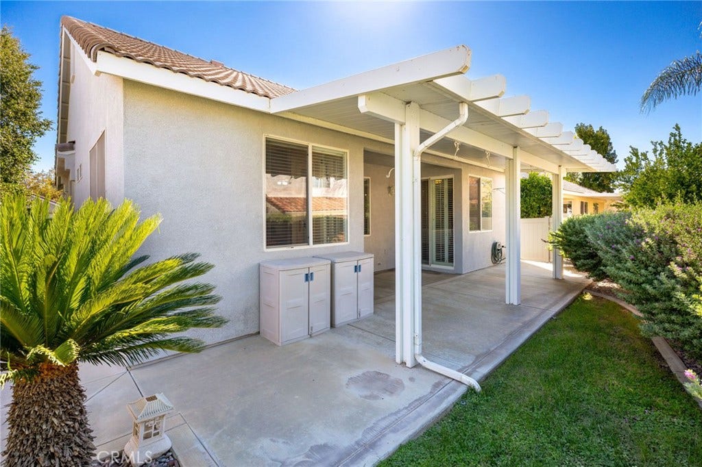 853 Camino De Oro, San Jacinto, CA 92583 well maintained back yard