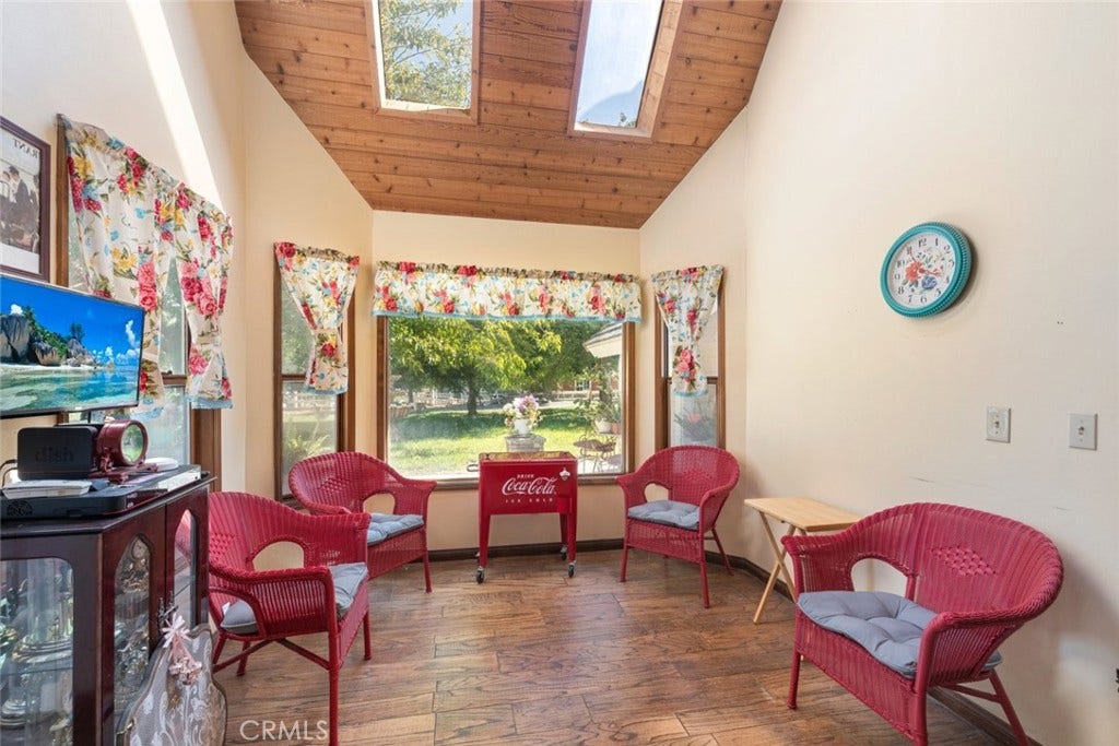 32162 Leslie Street, Wildomar, CA 92595 32162 Leslie Street, Wildomar, CA 92595
