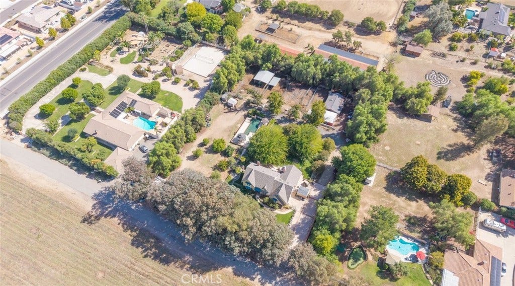 32162 Leslie Street, Wildomar, CA 92595 32162 Leslie Street, Wildomar, CA 92595