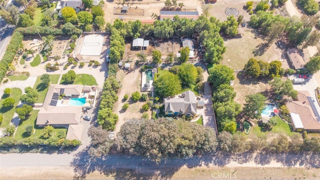 32162 Leslie Street, Wildomar, CA 92595 32162 Leslie Street, Wildomar, CA 92595