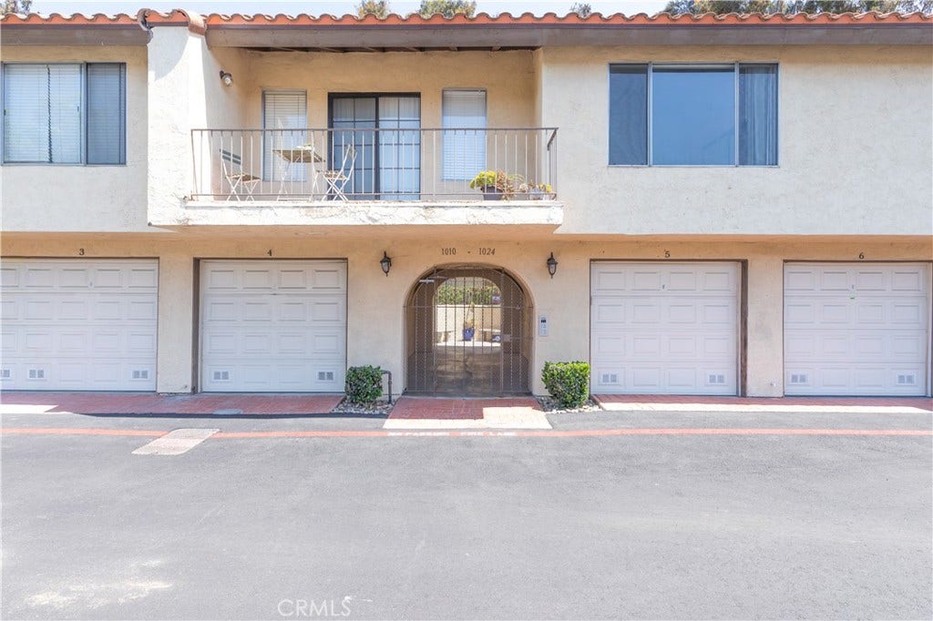 1 car garage, plus designated parking right out front!