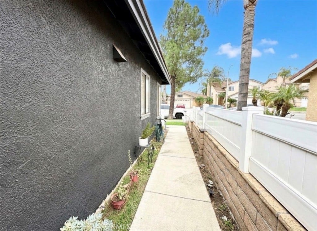 518 Lassa Way, Perris, CA 92571 518 Lassa Way, Perris, CA 92571