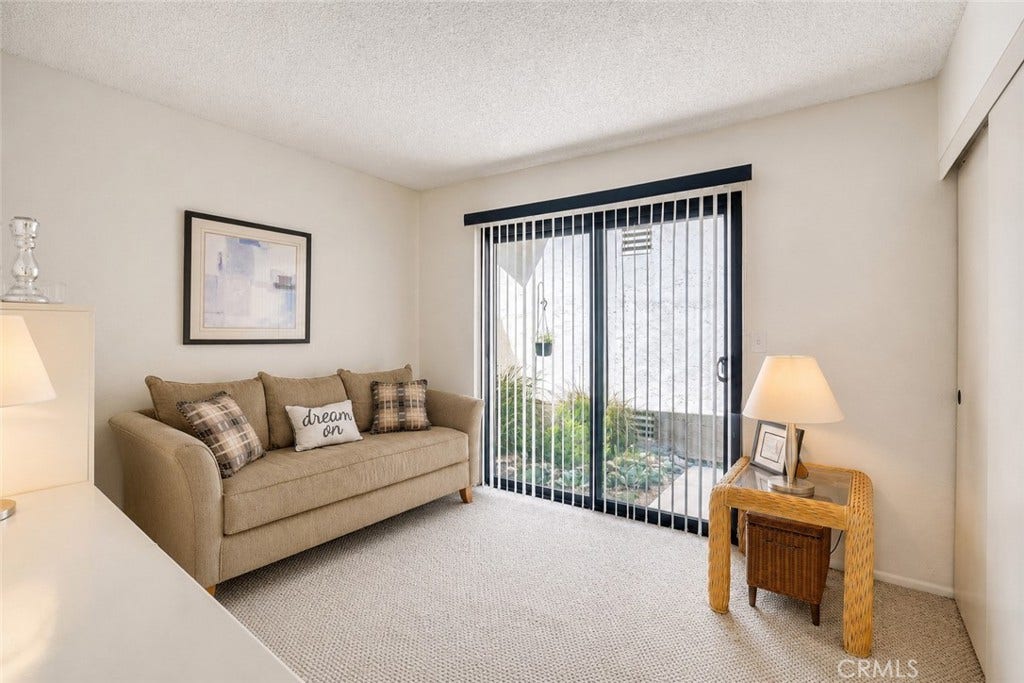 17808 Corte Huasco Street, #60, San Diego, CA 92128