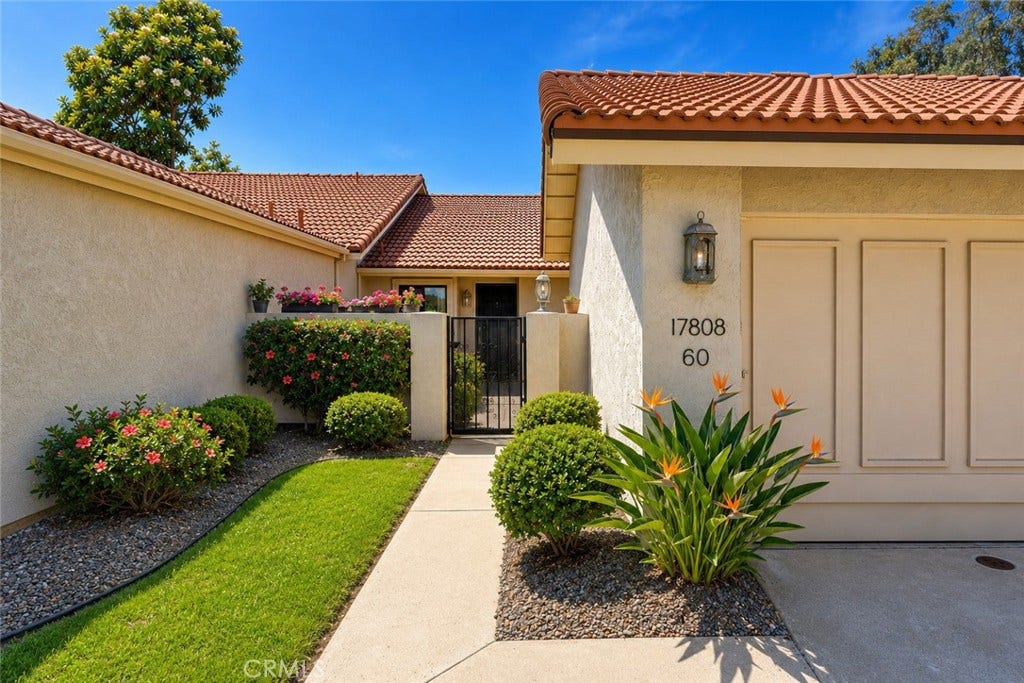 17808 Corte Huasco Street, #60, San Diego, CA 92128