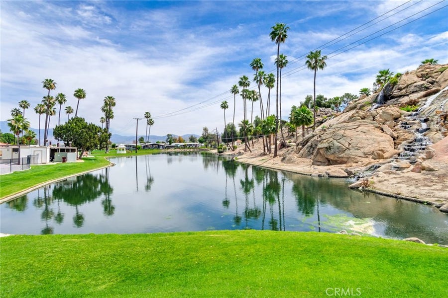 Property photo for 5001 Florida Avenue, #724, Hemet, CA