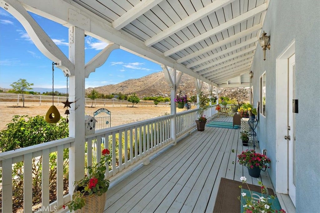 23711 California Avenue, Hemet, CA 92545 23711 California Avenue, Hemet, CA 92545