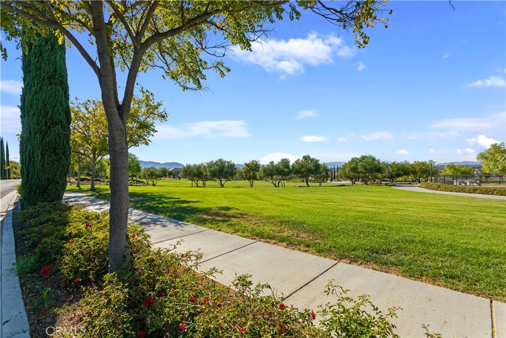 34581 Collier Falls Court, Temecula, CA 92592 MORGAN HILL COMMUNITY