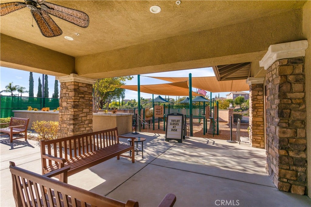 34581 Collier Falls Court, Temecula, CA 92592 MORGAN HILL COMMUNITY