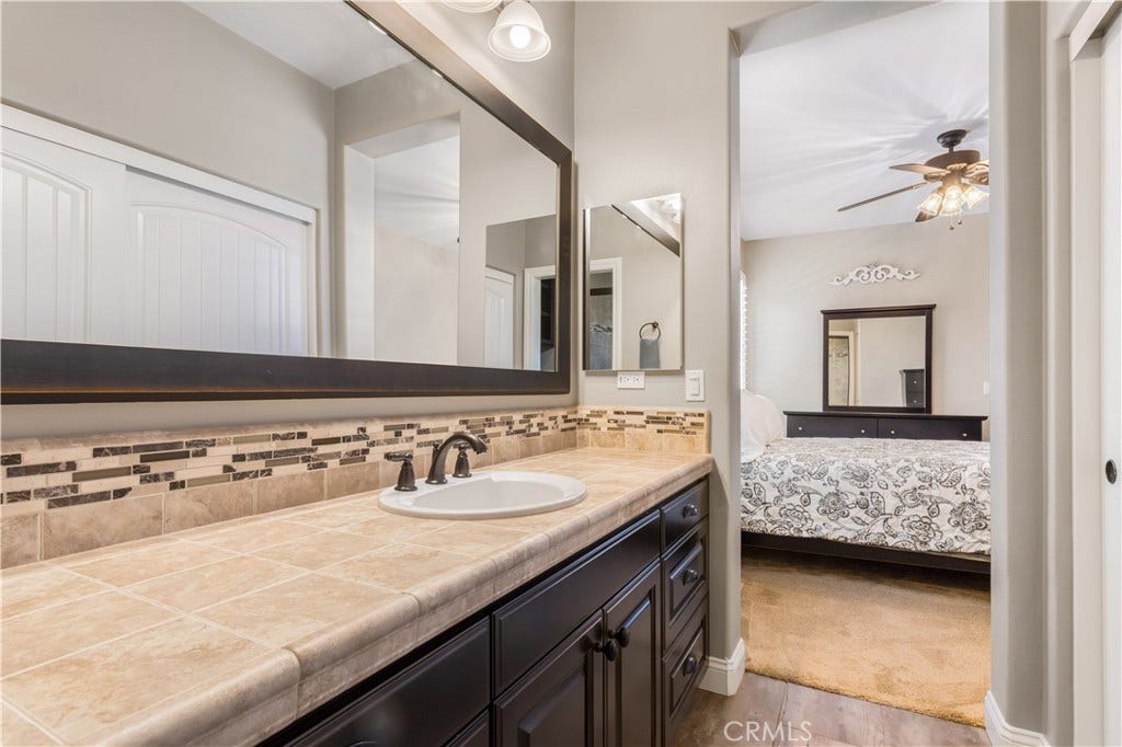 34581 Collier Falls Court, Temecula, CA 92592 BATHROOM in BEDROOM 3 SUITE
