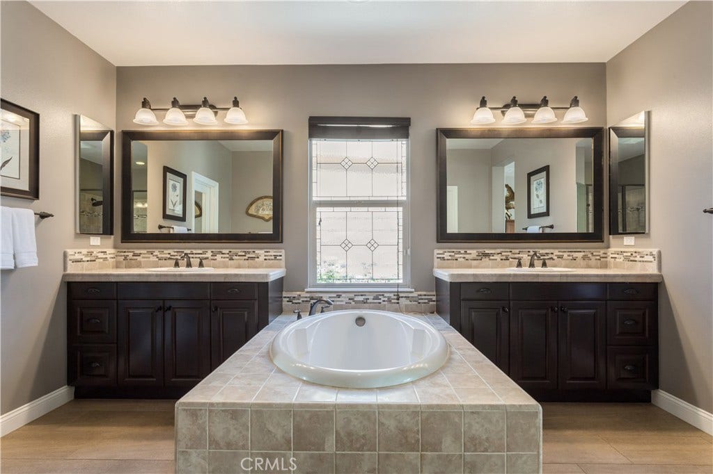 34581 Collier Falls Court, Temecula, CA 92592 PRIMARY SUITE BATH